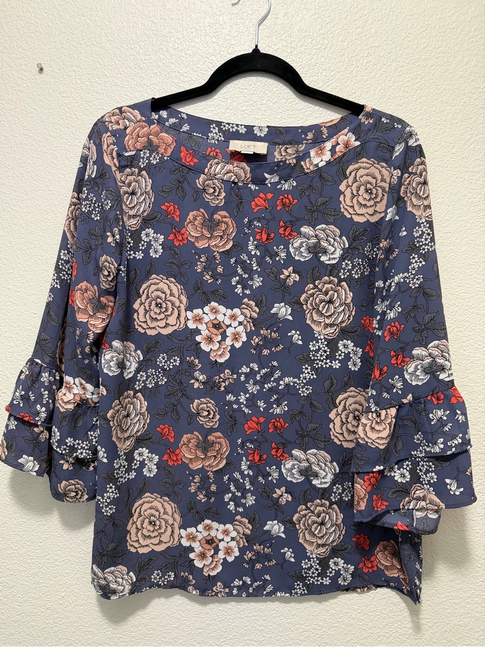 Loft gray floral lightweight blouse, ruffle sleeves, small